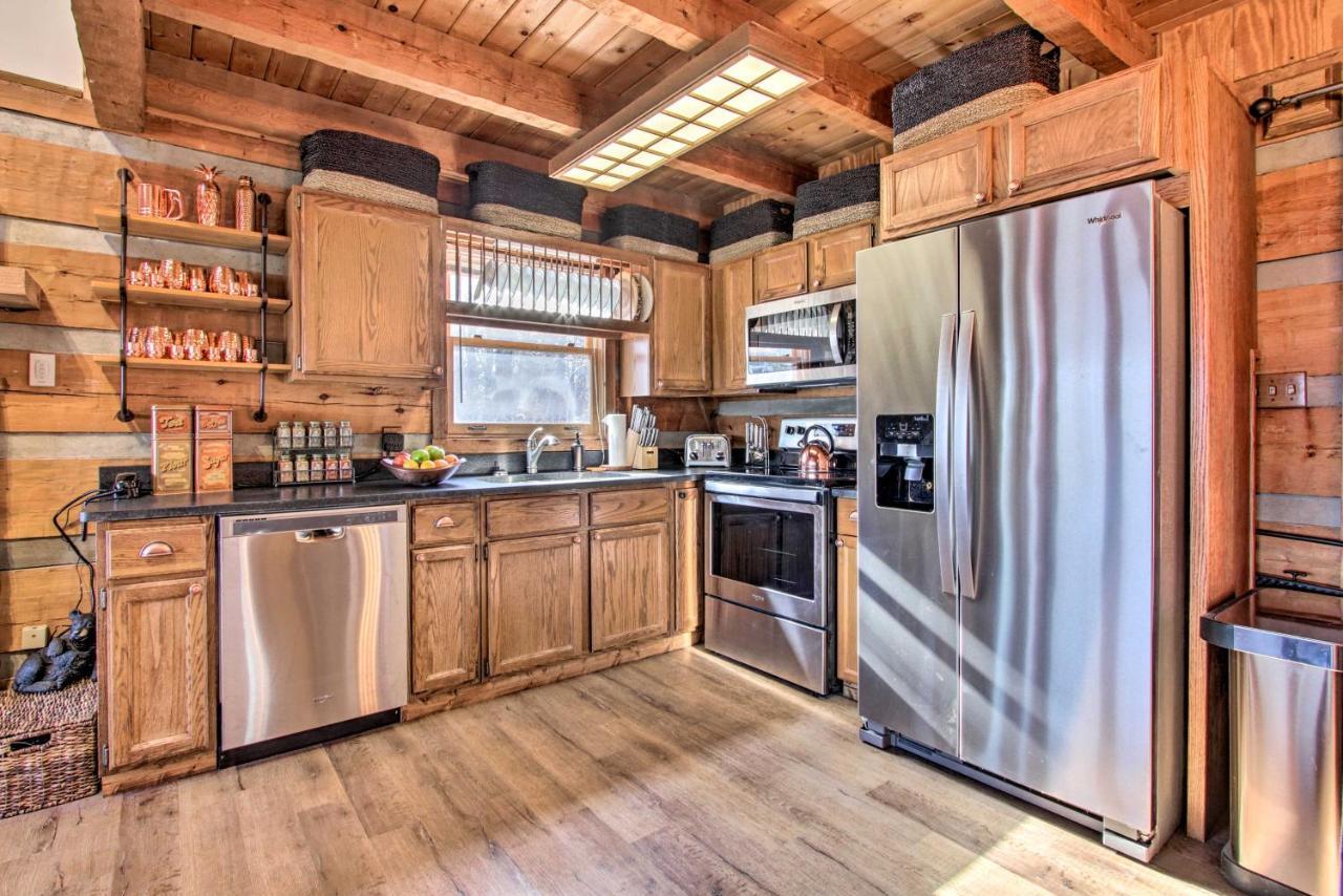Panoramic-View Gatlinburg Cabin With Private Hot Tub Exterior photo