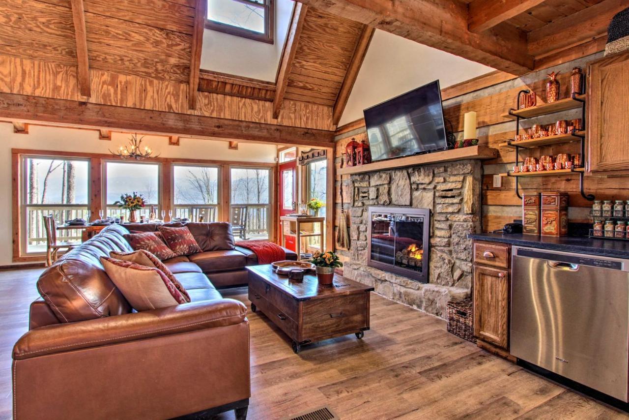 Panoramic-View Gatlinburg Cabin With Private Hot Tub Exterior photo