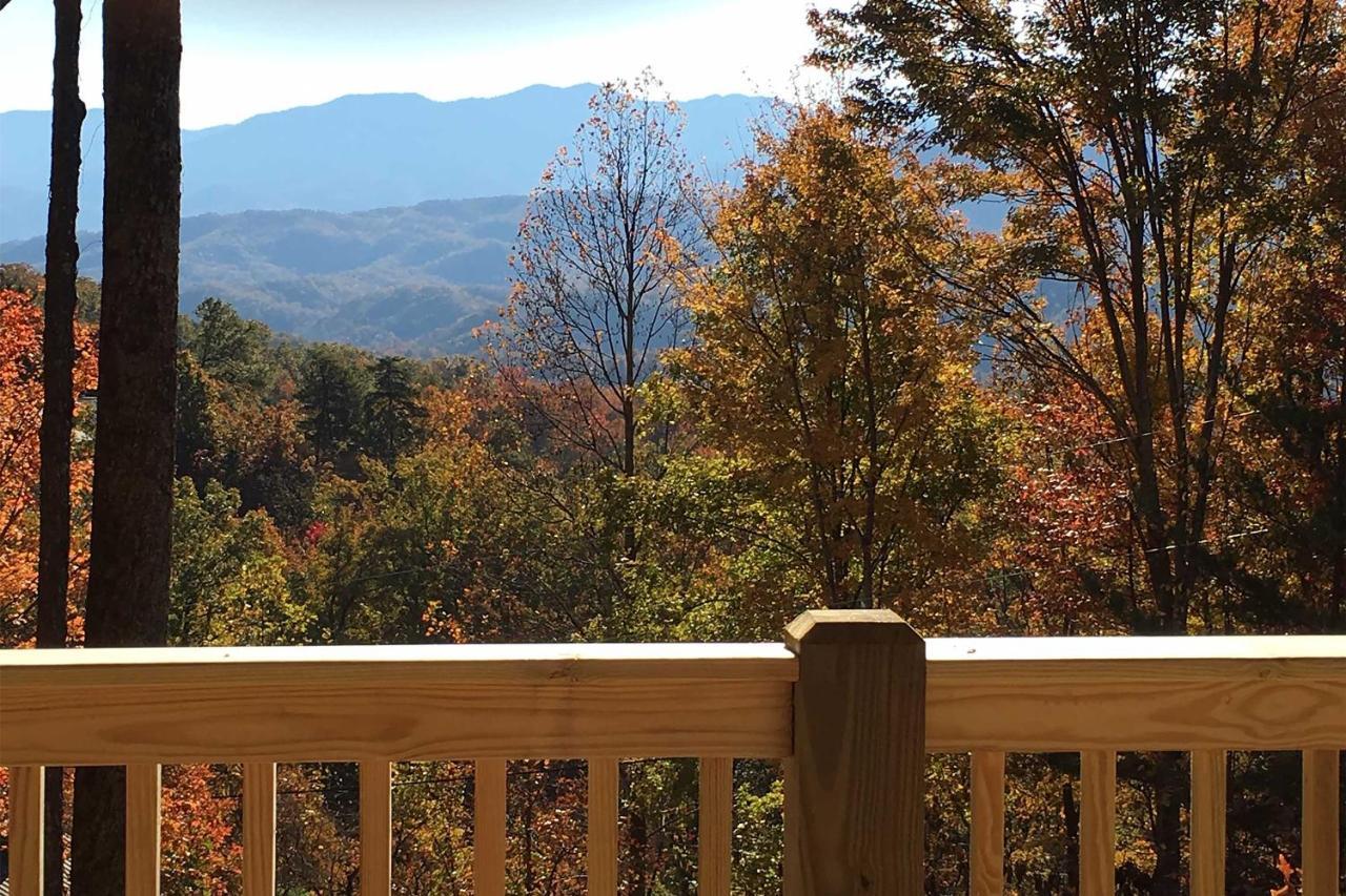 Panoramic-View Gatlinburg Cabin With Private Hot Tub Exterior photo